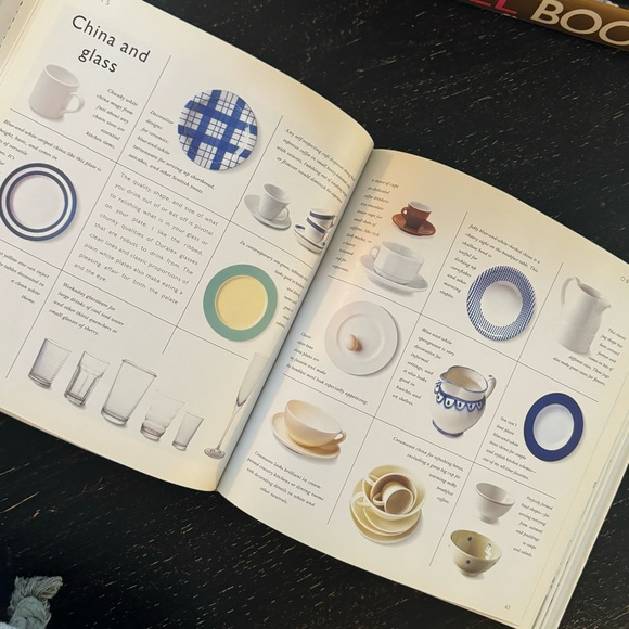 PURE STYLE hardcover home design book / shelter decorating by Jane Cumberbatch - Picture 5 of 8